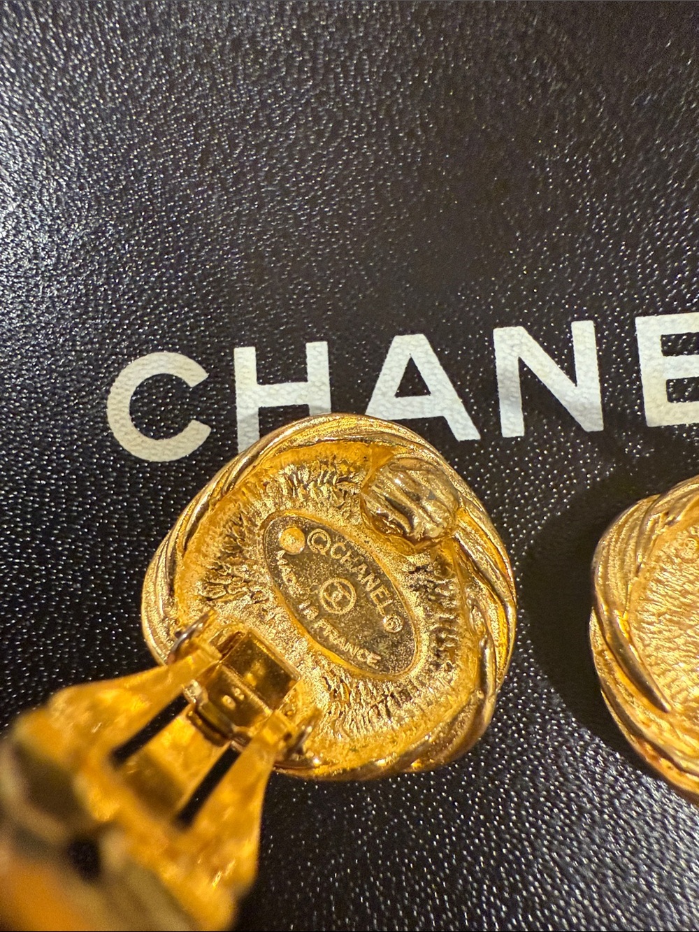 CHANEL Gold Twisted CC Clip-On Earrings - Picture 5 of 6